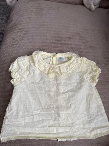 Tshirt jaune à col Claudine