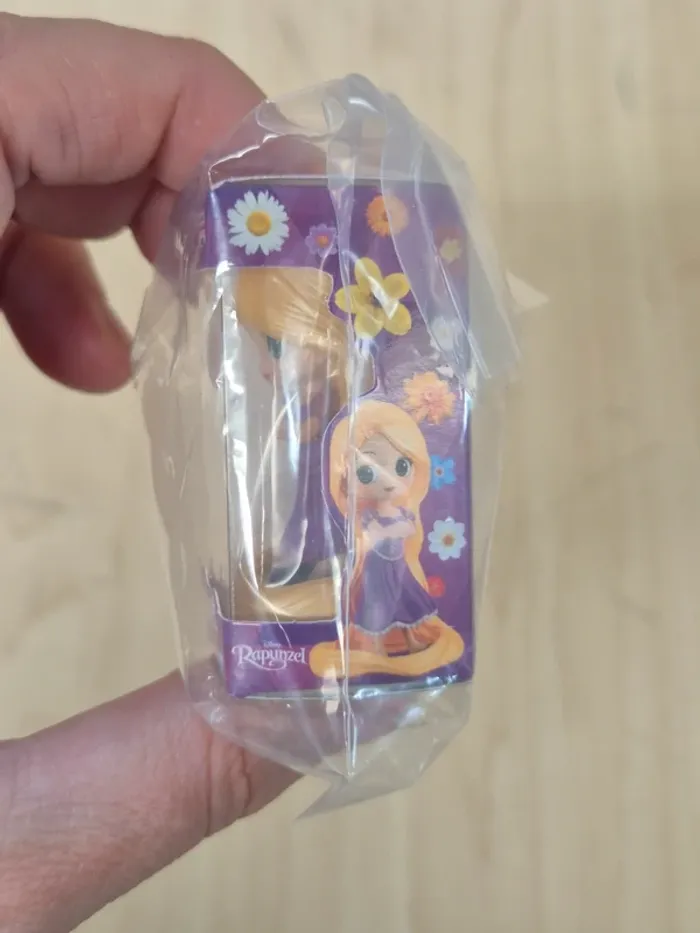 Gashapon Disney : figurine Qposket miniature Raiponce (Tangled) - photo numéro 4