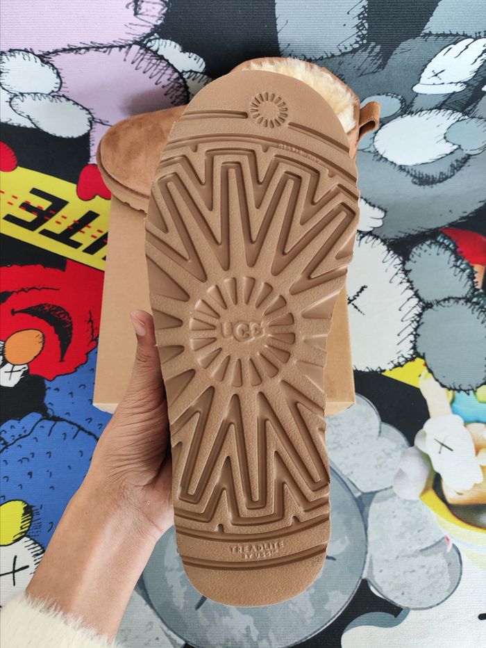 UGG Mini Bottes de neige Marron Taille 40 - photo numéro 5