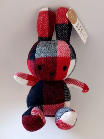 Peluche Miffy Nijntje lapin carreaux neuve
