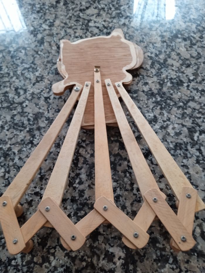 Porte manteau en bois. Parfait - photo numéro 3