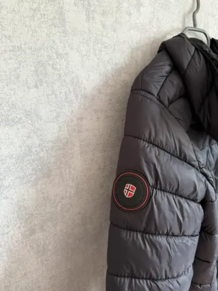 Doudoune à capuche noire Geographical Norway taille L - photo numéro 4