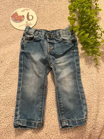 Très beau pantalon jean pour bébé garçon