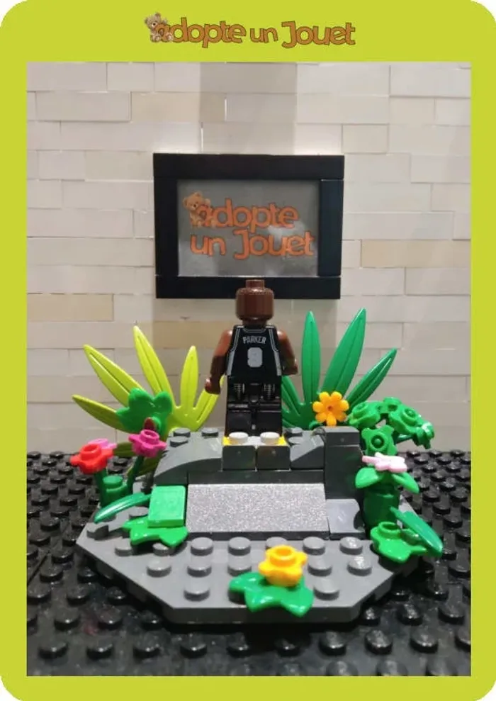 Lego - Figurine - nba023 - Tony Parker - photo numéro 2