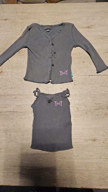 Ensemble débardeur et gilet cotelé gris/kaki, Mexx, 3/4 ans, jamais mis