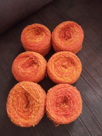 Lot de 6 Pelotes Fantaisies Effet Bouclettes (500g)