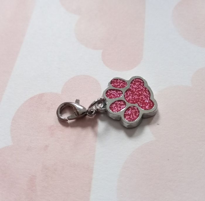 Collier pendentif patte de chat rose - photo numéro 2