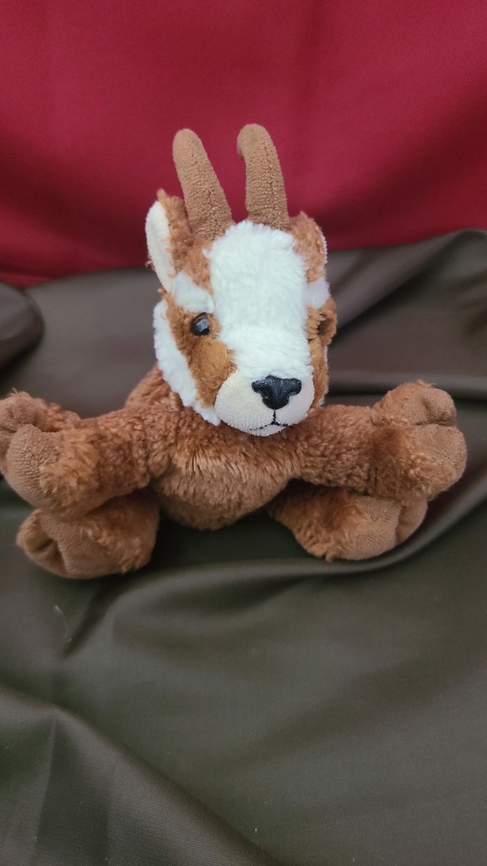 Peluche chamois ou bouquetin CREATIONS DANI