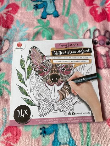 Livre de coloriages à paillettes