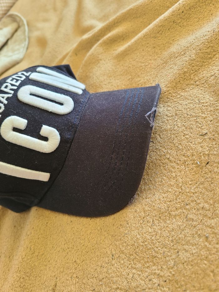 Casquette dsquared2 - photo numéro 2