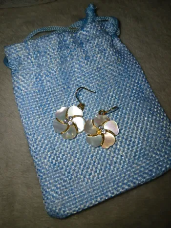 Boucle d oreille Nacre