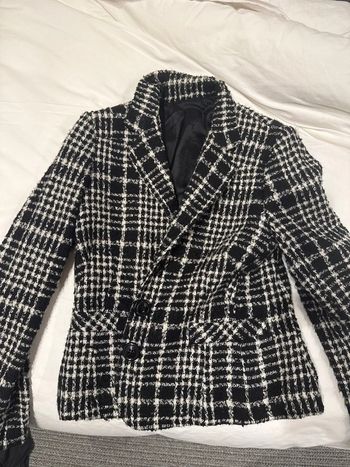 Americana/ Blazer entallada cuadros blanca y negra