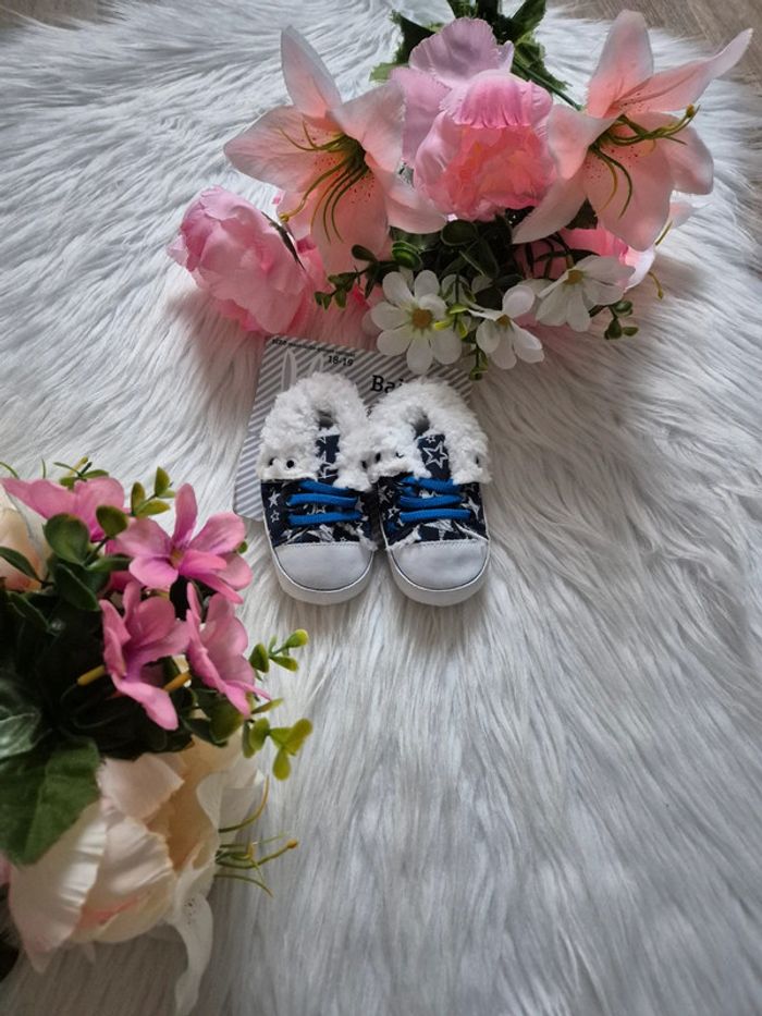 Chaussure bébé fourré T18-19