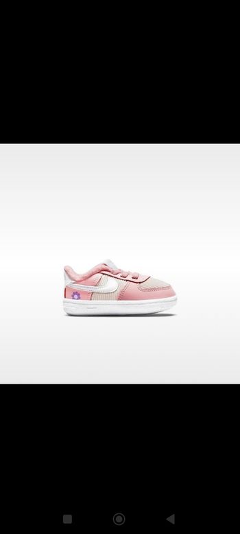 Nike bébé