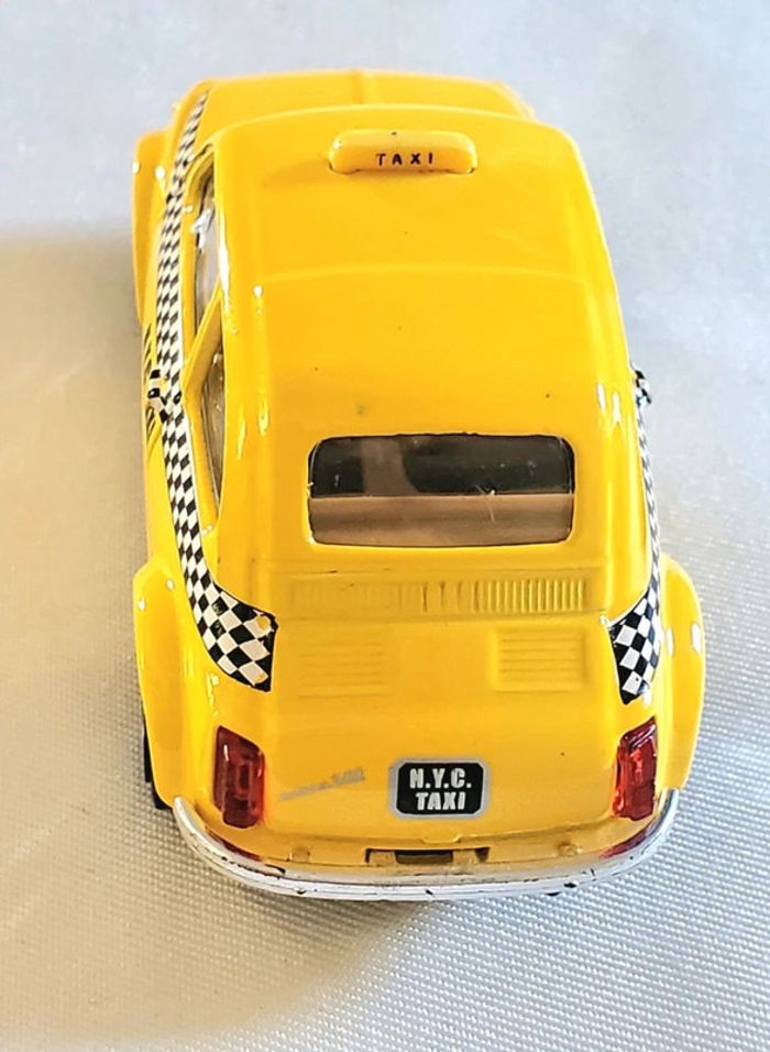Voiture miniature Bburago Fiat 500 Taxi jaune - photo numéro 6
