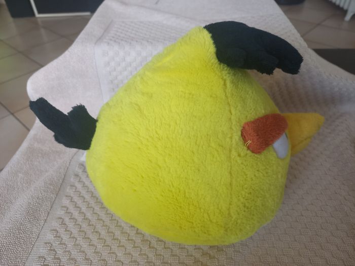 🧸 Peluche – Doudou Chuck Angry Birds jaune
