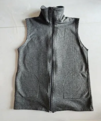 Veste polaire sans manche a col