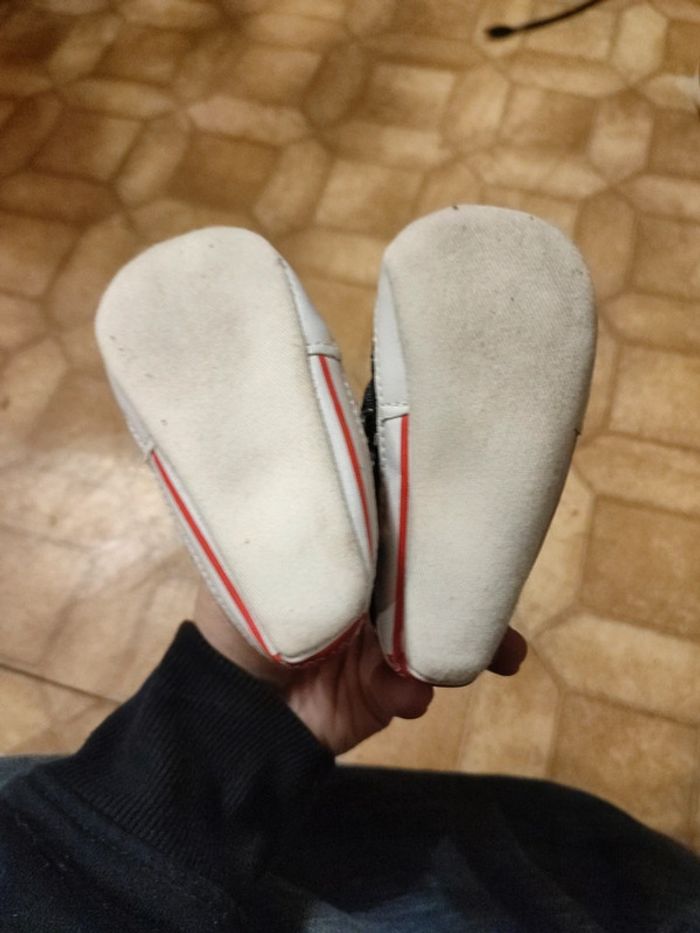 Petite chaussures en tissu 15/16 - photo numéro 3