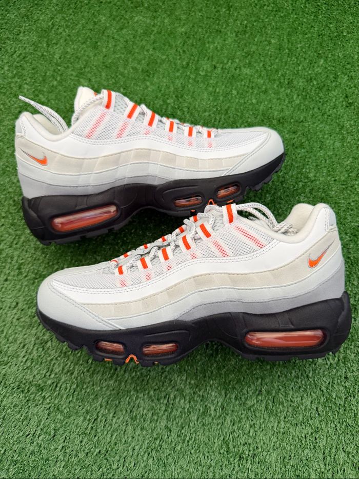 Nike Air Max 95 Gris et Orange - photo numéro 2