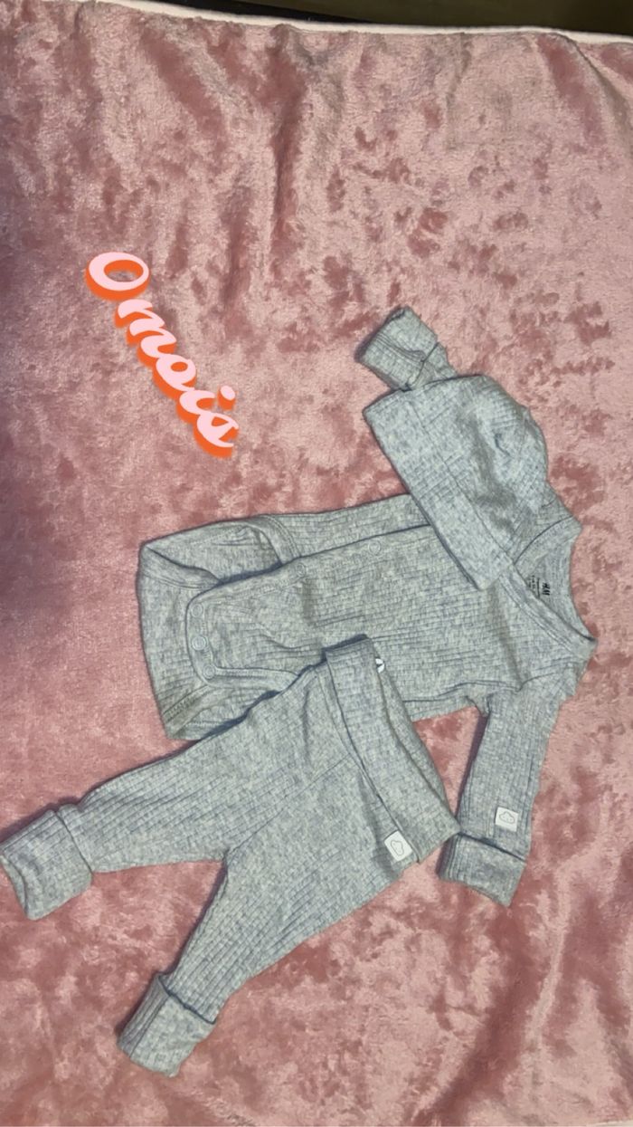 Vêtement bébé fille