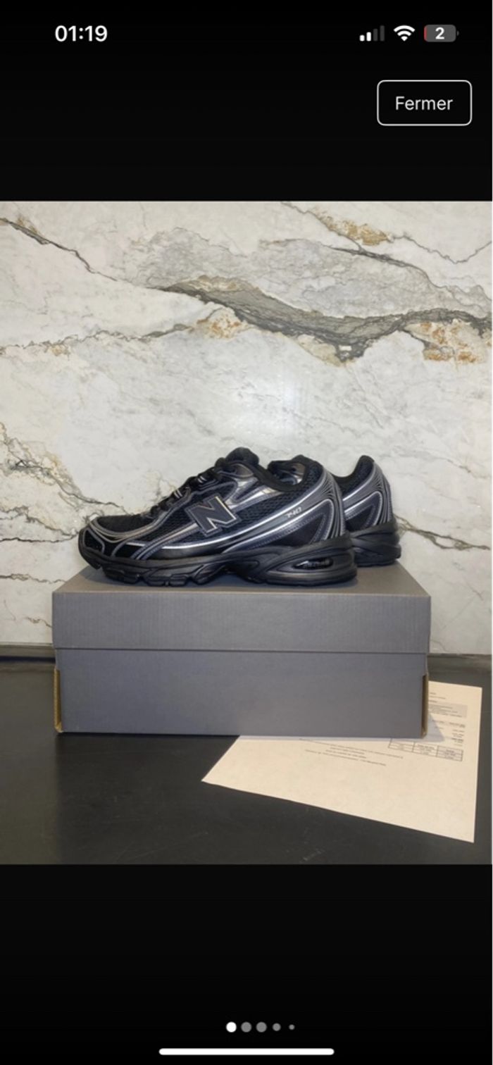 New balance 740/ Black