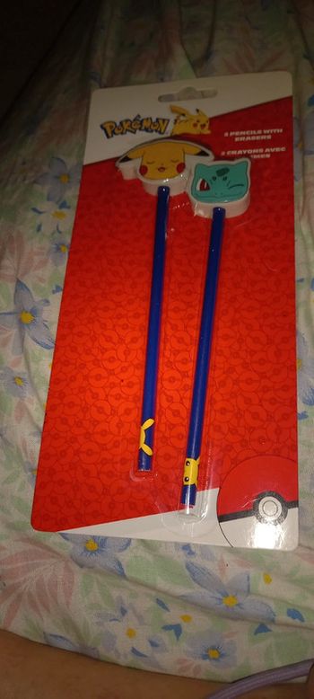 Pack 2 crayons à papier et 2 gommes Pokemon