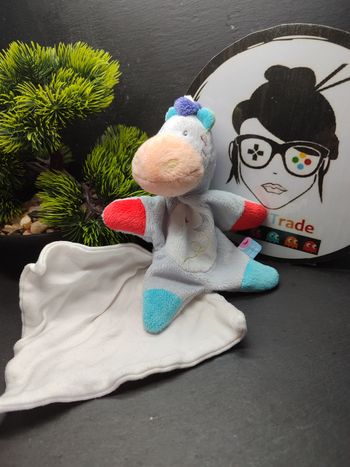 peluche doudou cheval âne sucre d'orge mouchoir violet bleu blanc Étoile lune