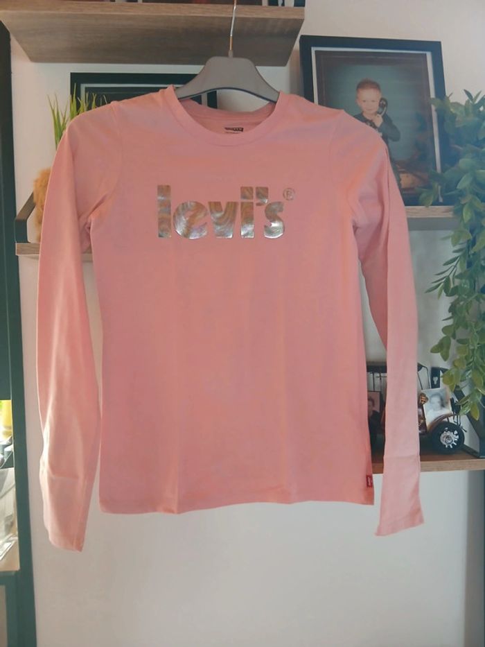 Haut levi's 12 ans
