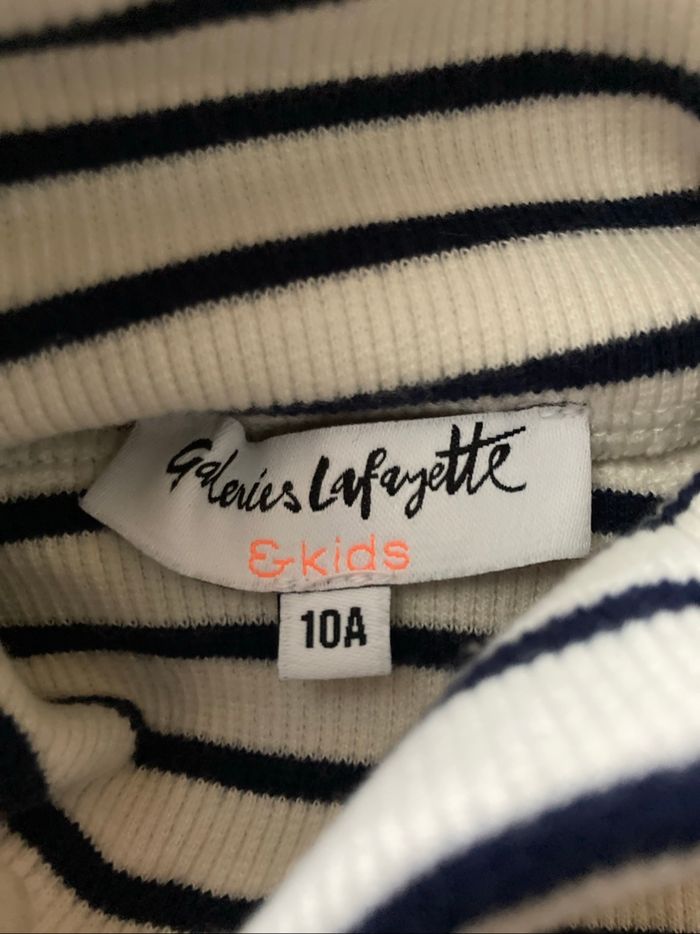 Sous-pull Galeries Lafayette, 10 ans - photo numéro 5