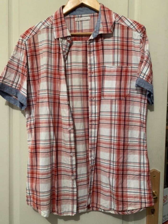 Chemise à carreaux