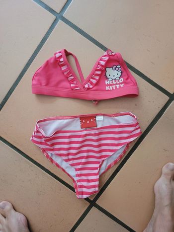 Joli bikini hello kitty 8 ans