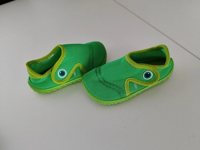 Chaussure aquatique plage piscine rocher