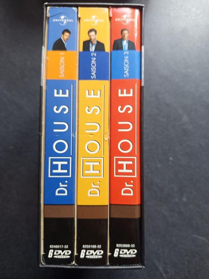 DVD - Dr. House - Coffret saisons 1 à 3 - photo numéro 2