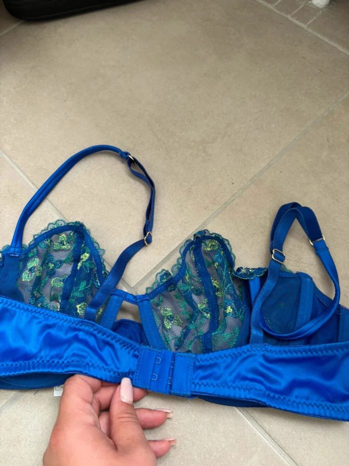 Soutien gorge dentelle 90C - photo numéro 4