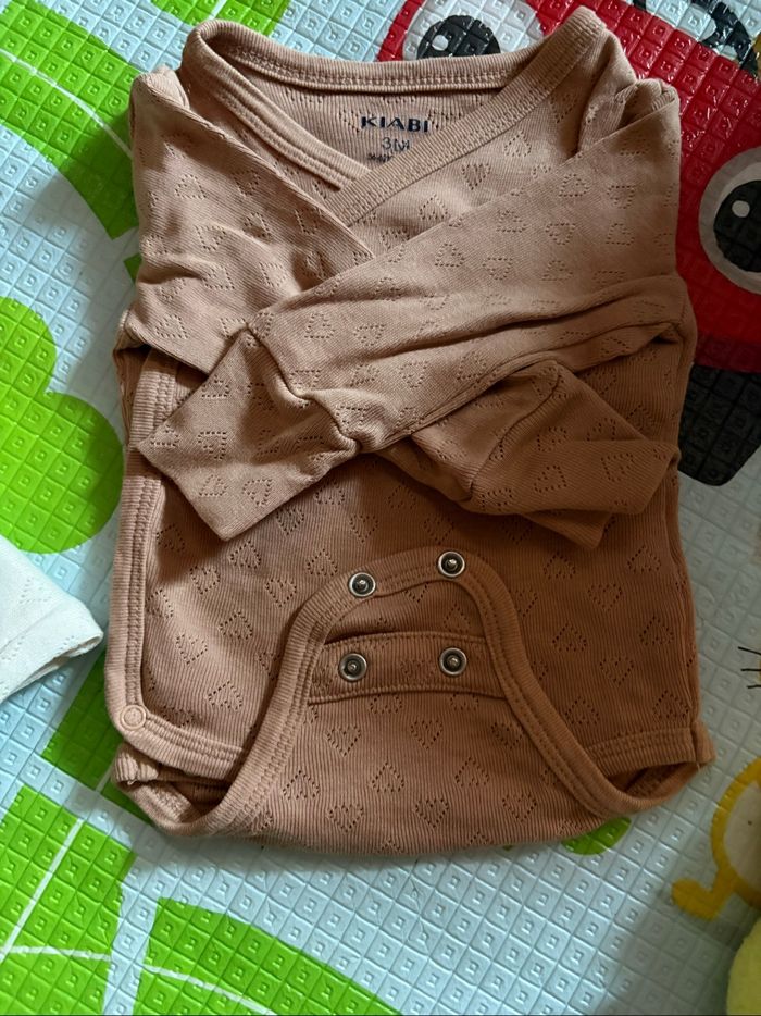 Lot de 2 bodys Bébé Fille 3m - photo numéro 3