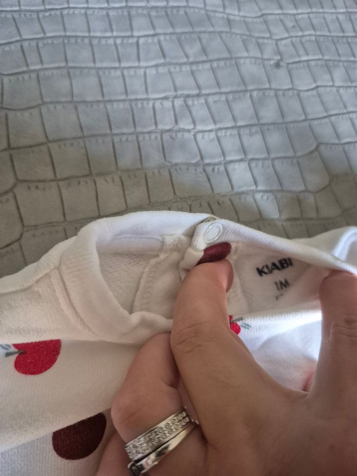 Ensemble taille 1 mois - photo numéro 2