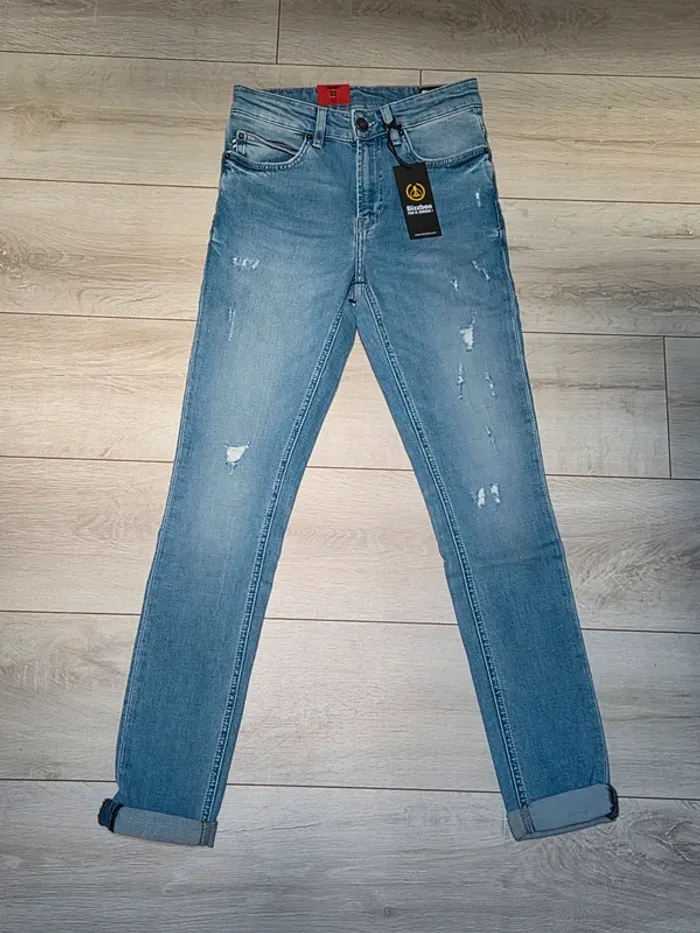 Jean skinny T.32 BZB homme neuf