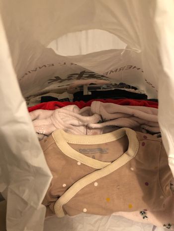 Deux lots de vêtement bébé fille 6 mois