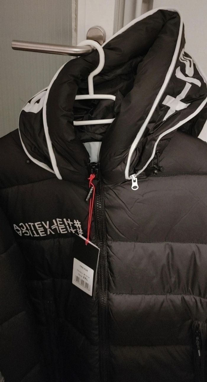 Doudoune Helvetica XXL Neuve a capuche Black Trevor - photo numéro 6