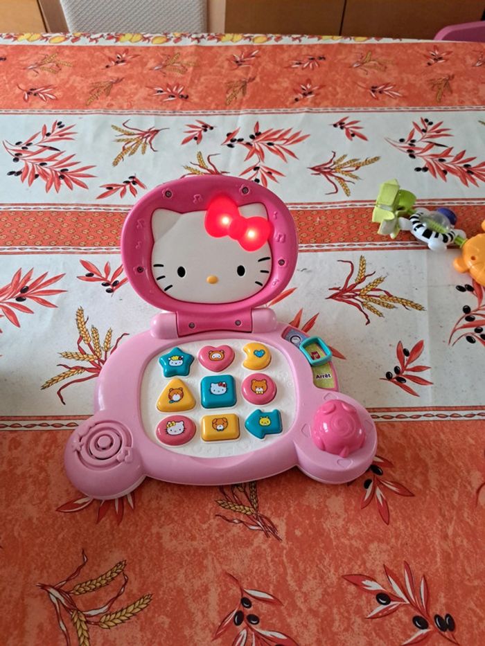 Ordinateur hello kitty - photo numéro 3