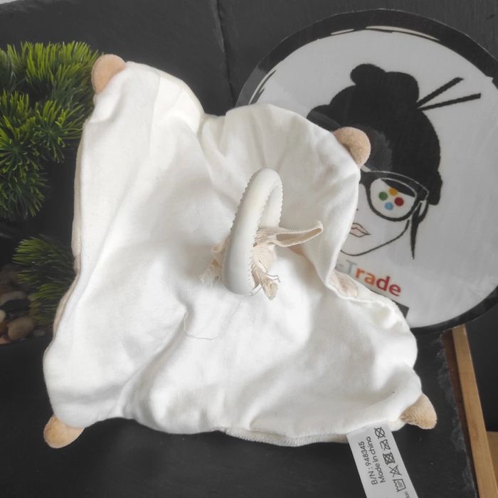 Vulli So'Pure Sophie la Girafe Doudou Anneau dentition Blanc Beige Caoutchouc - photo numéro 2