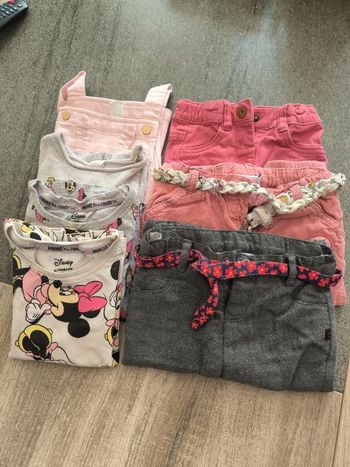 Lot vêtements fille taille 12 mois