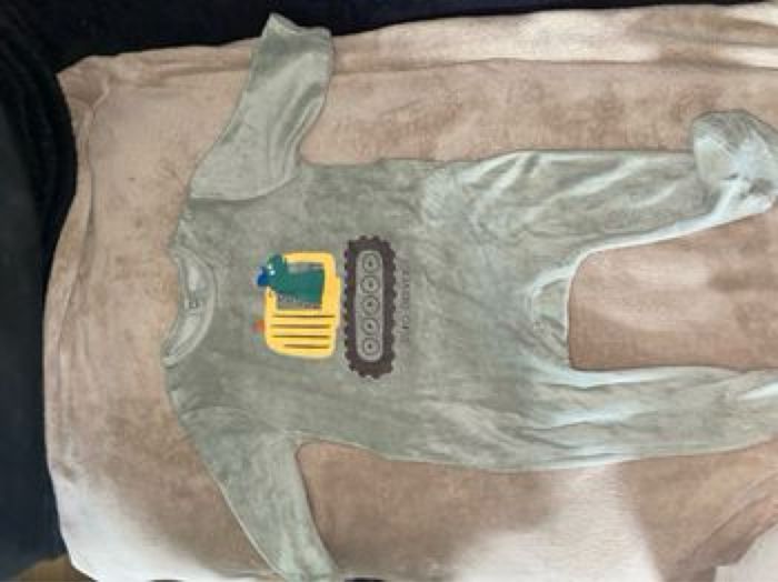 Lot pyjamas velours 6 mois - photo numéro 5