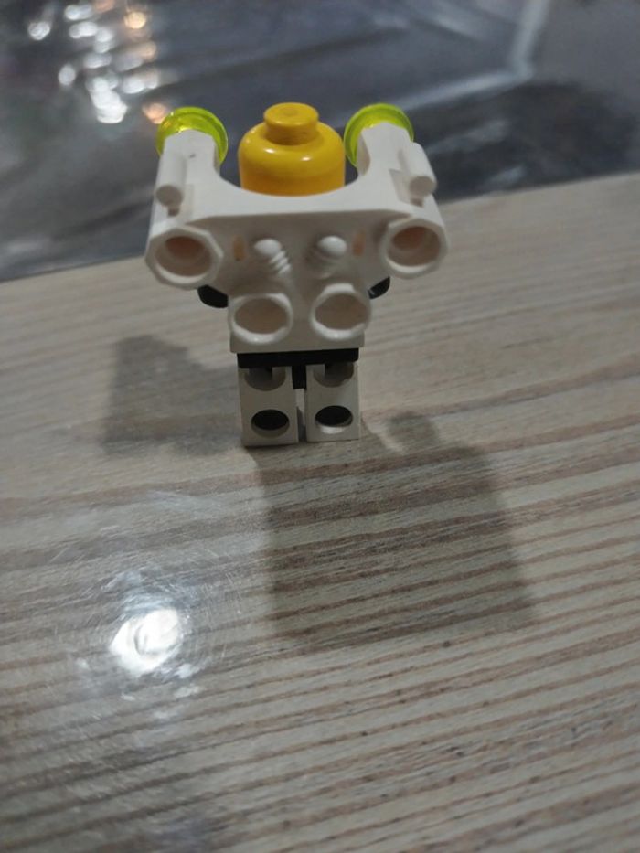 Lego space minifig Blacktron 2 sp055 - photo numéro 3