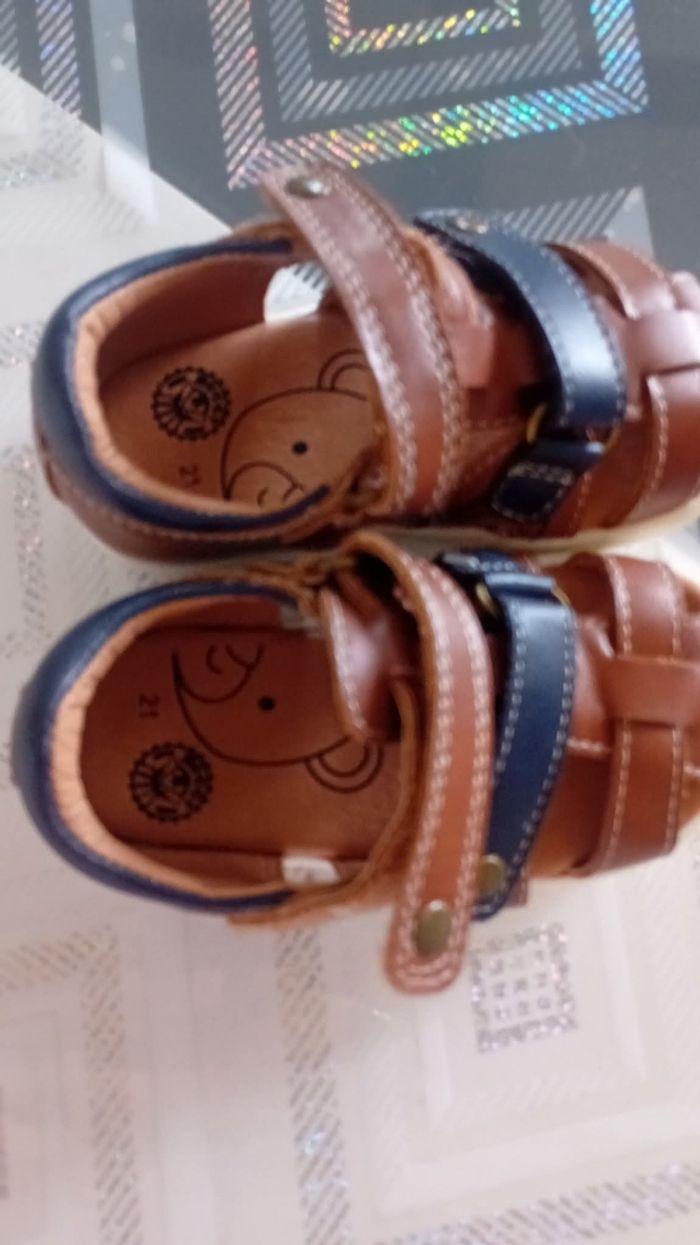 Vettement garçons chaussures et bonnet - photo numéro 8