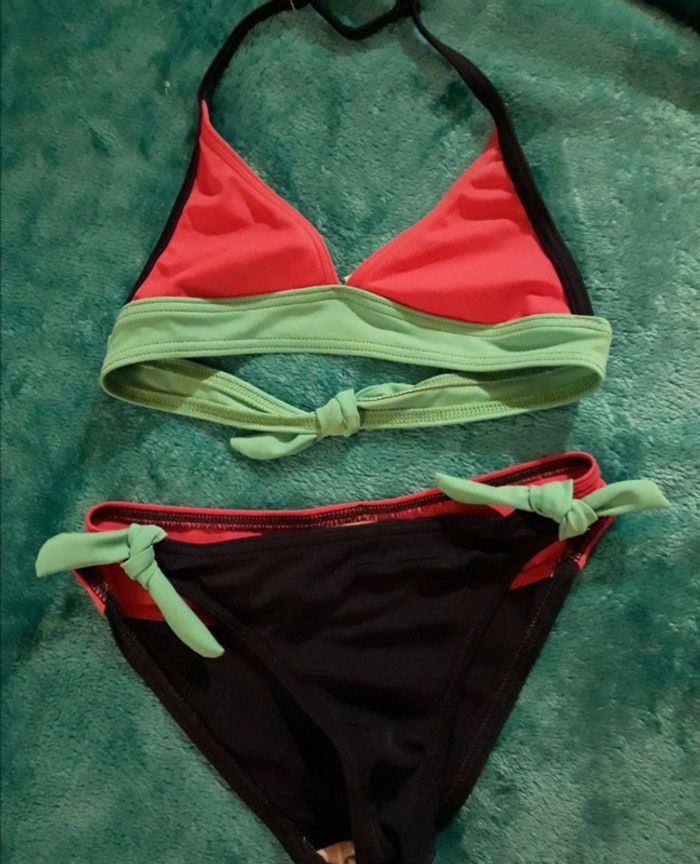 Maillot de bain 2 pièces Décathlon 10 ans