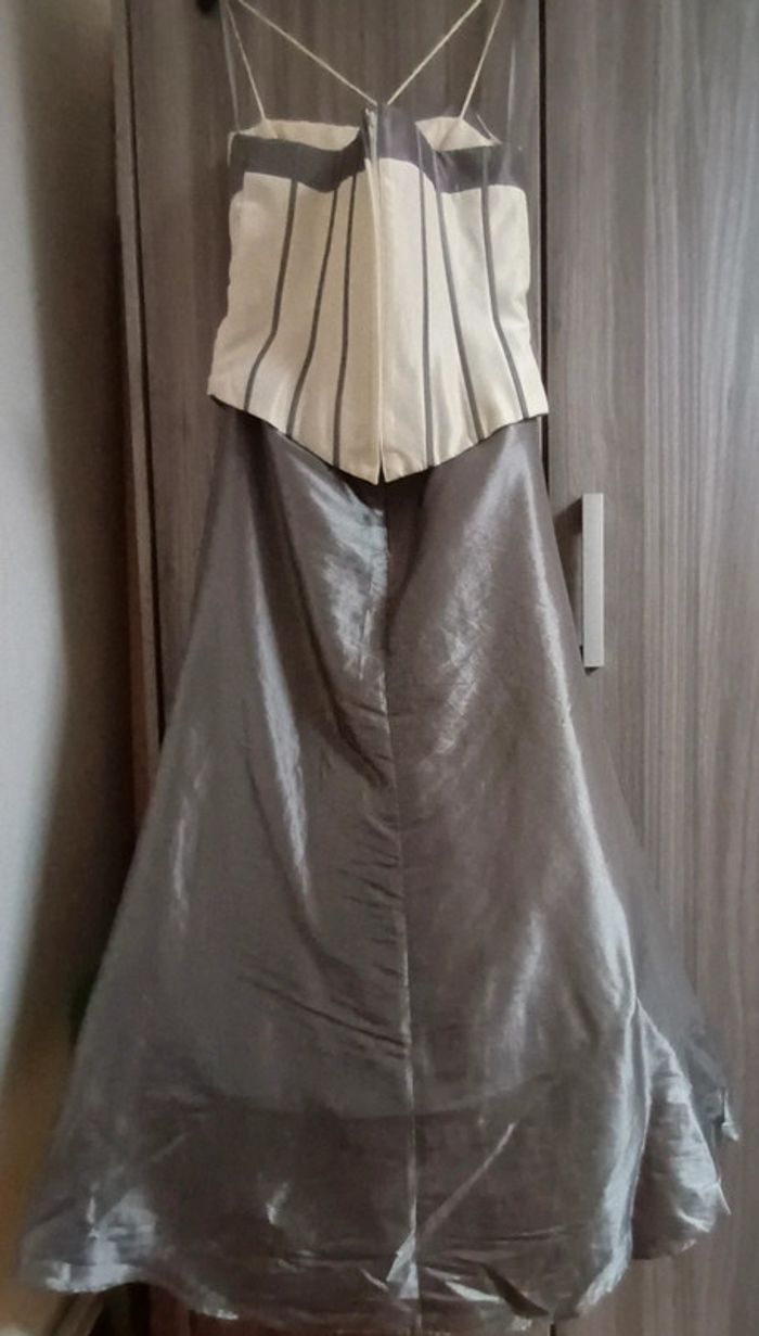 Robe de cérémonie T40 - photo numéro 3