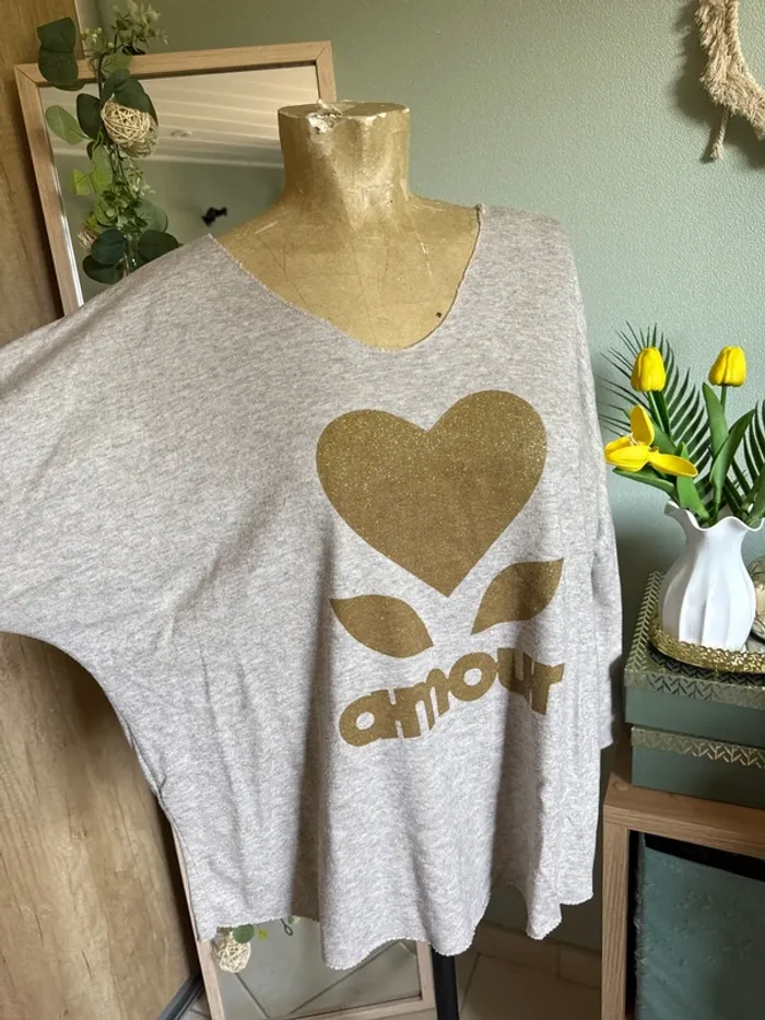 Pull tout doux avec inscription amour et cœur doré femme - photo numéro 2