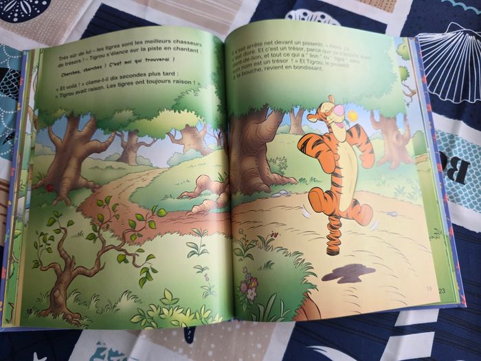 LIVRE DISNEY WINNIE L'OURSON LE TRÉSORS DORÉ NEUF  COMPORTE 32 PAGE MARQUE HACHETTE - photo numéro 9