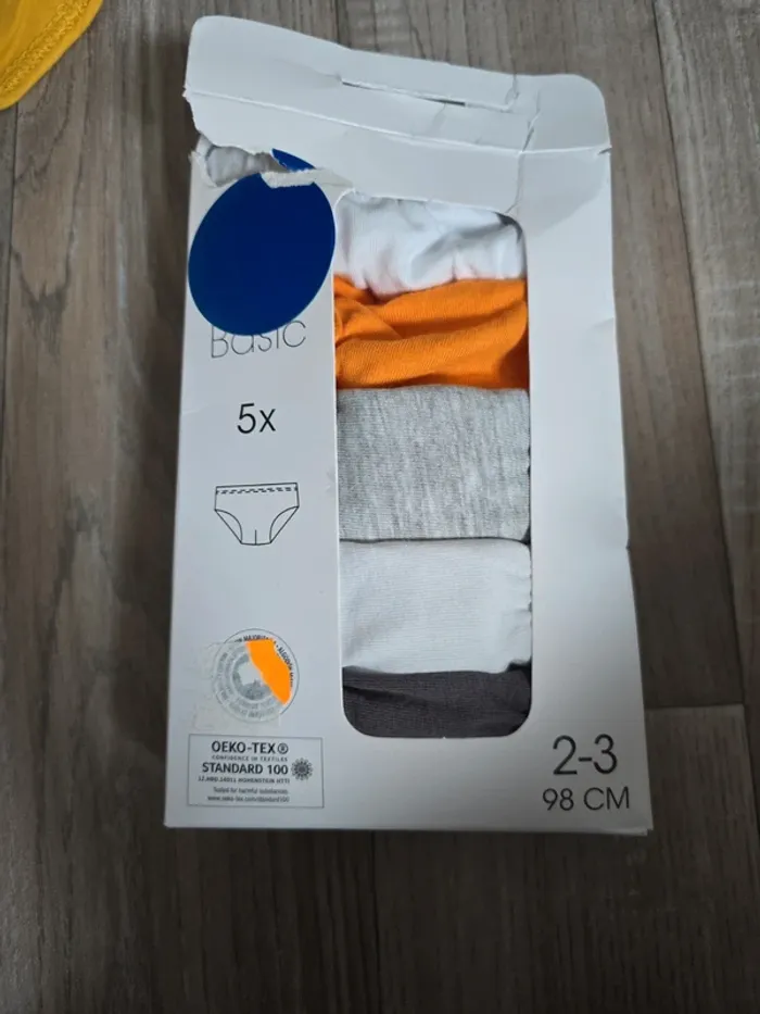 Slip taille 2-3 ans - photo numéro 4